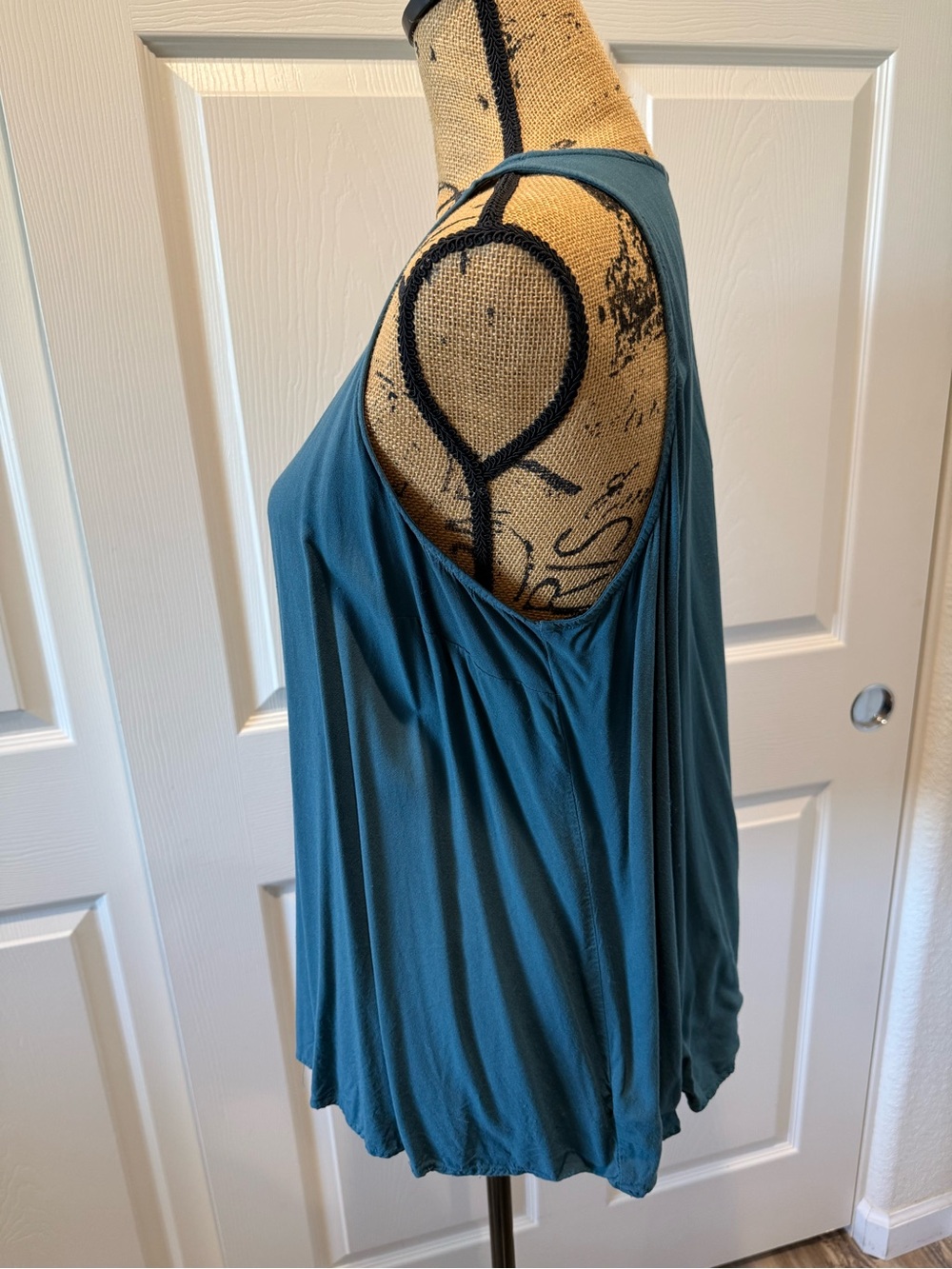 Old Navy Teal Blue Racerback Tank Top - Picture 4 of 6